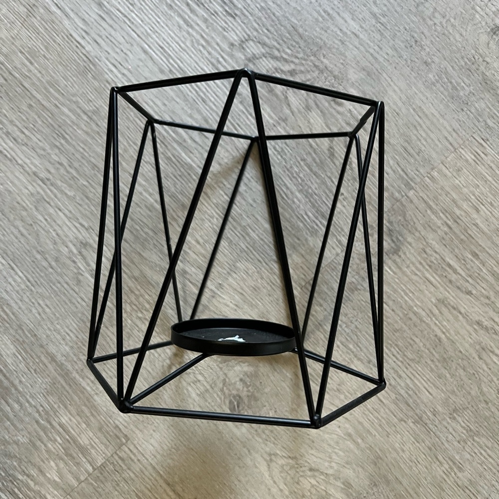 Candle holder